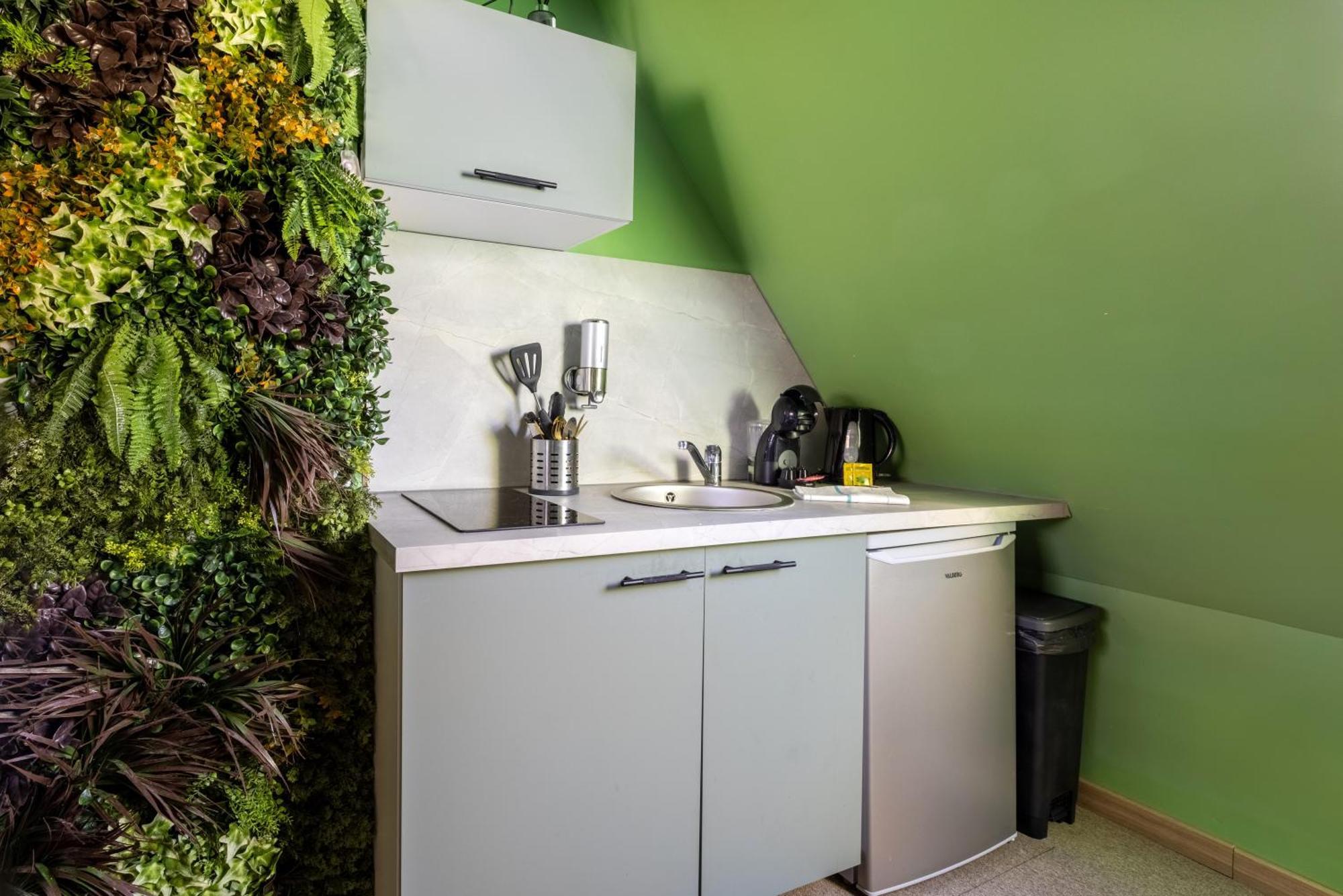 La Kabane , Appartement Proche Centre Et Plage Avec Experience Decoration Jungle Unique 勒波泰勒 外观 照片